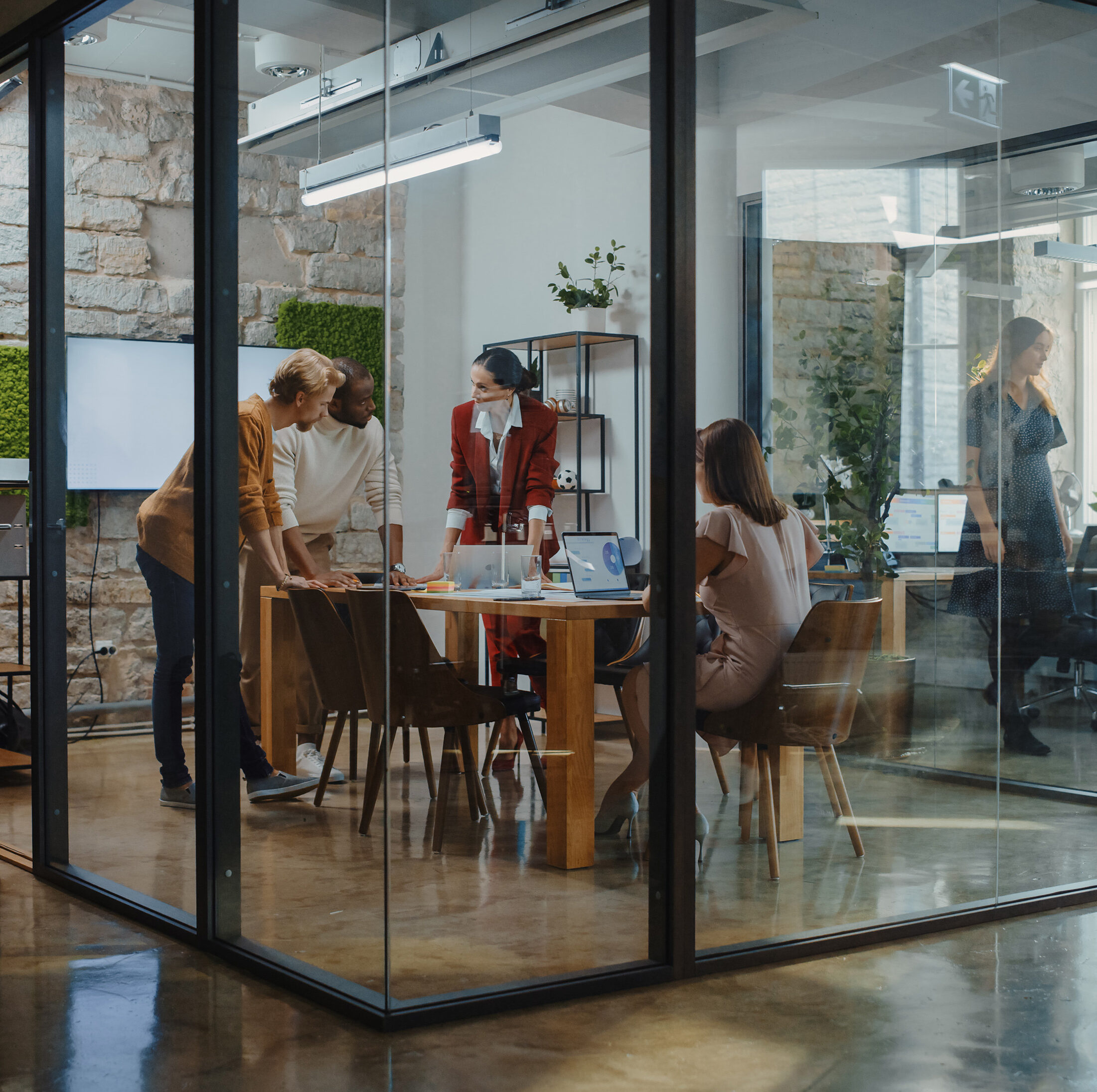 welcome to Efigence's office